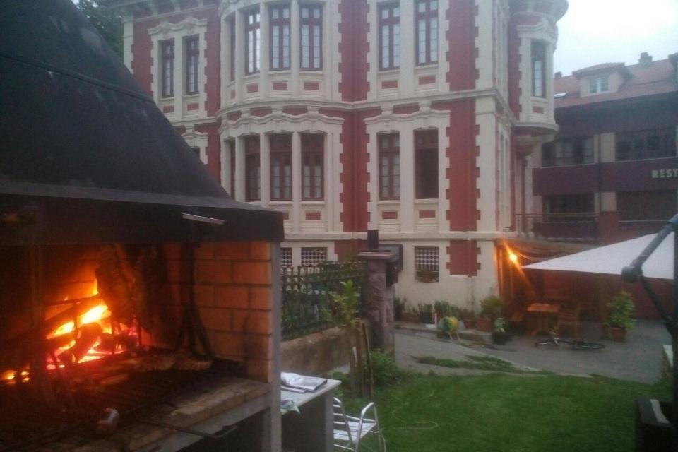 Hotel Restaurante Parador De Felechosa Kültér fotó