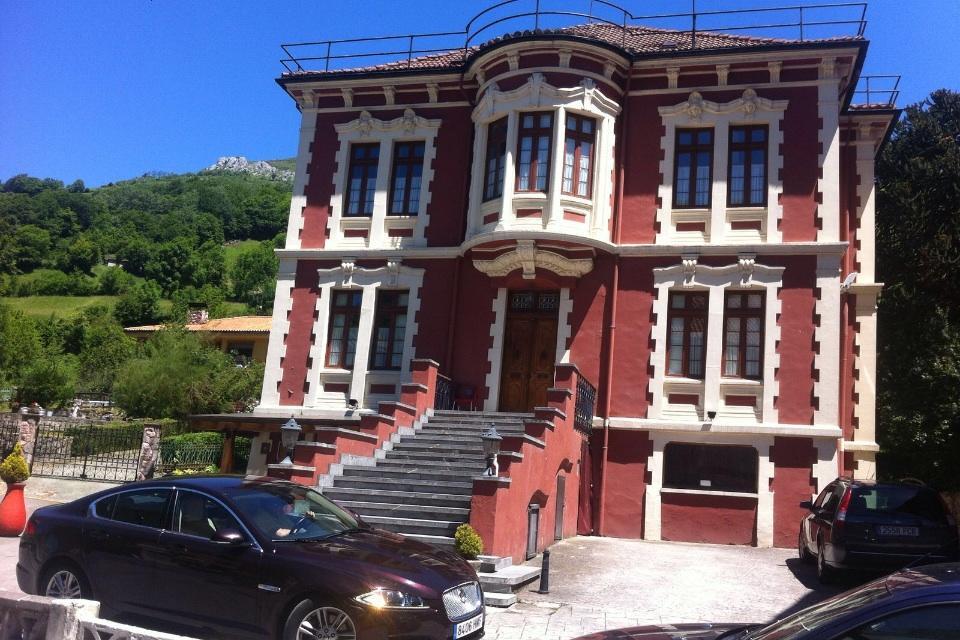 Hotel Restaurante Parador De Felechosa Kültér fotó