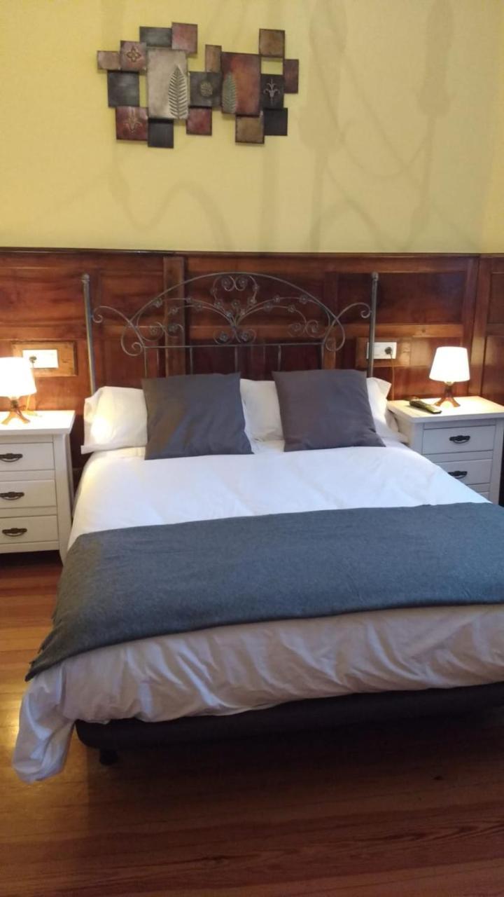 Hotel Restaurante Parador De Felechosa Kültér fotó